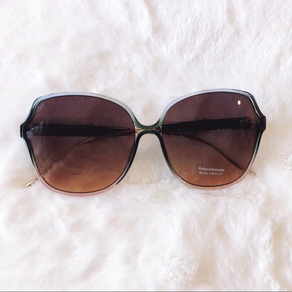 Stylens Accessories - Charlotte Green Oversized Metal Round Sunglasses